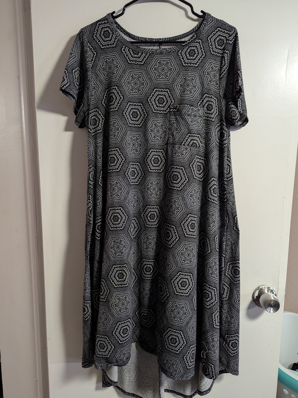 Women’s Black & Gray Short Sleeve Swing Dress